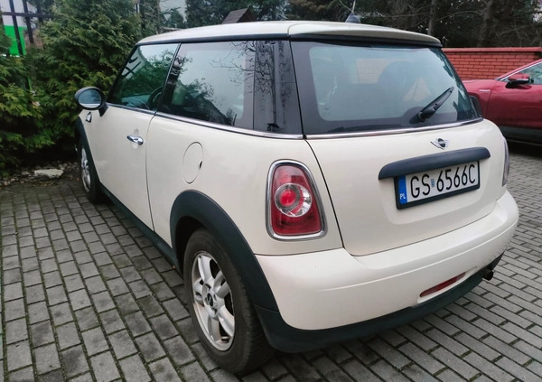 MINI ONE cena 17900 przebieg: 105000, rok produkcji 2011 z Warszawa małe 106